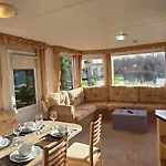 Elf Wood - Swimming Spa, Sky Sports, Tennis, Hadrian's Listing Port Carlisle