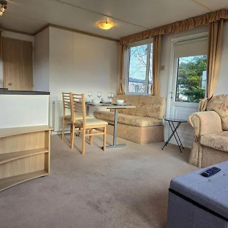 Elf Wood - Swimming Spa, Sky Sports, Tennis, Hadrian's Listing