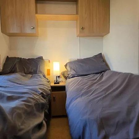 Elf Wood - Swimming Spa, Sky Sports, Tennis, Hadrian's Listing *