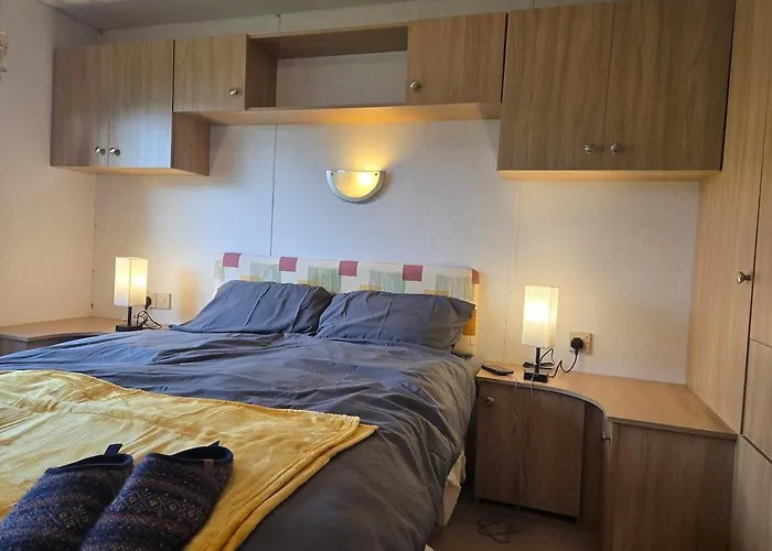 Elf Wood - Swimming Spa, Sky Sports, Tennis, Hadrian's Listing Holiday home Port Carlisle