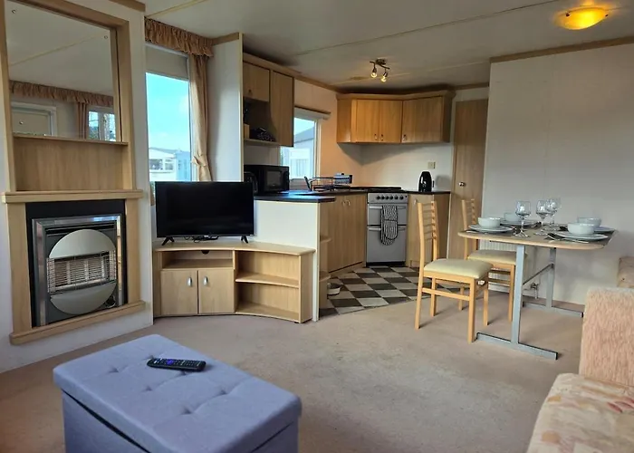 Elf Wood - Swimming Spa, Sky Sports, Tennis, Hadrian's Listing Holiday home Port Carlisle