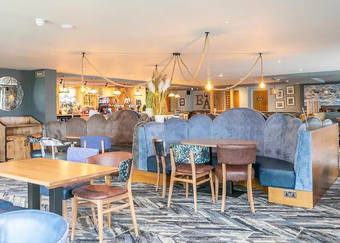 Elf Wood - Swimming Spa, Sky Sports, Tennis, Hadrian's Listing Holiday home *