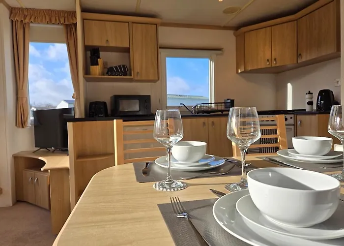 Elf Wood - Swimming Spa, Sky Sports, Tennis, Hadrian's Listing * Port Carlisle