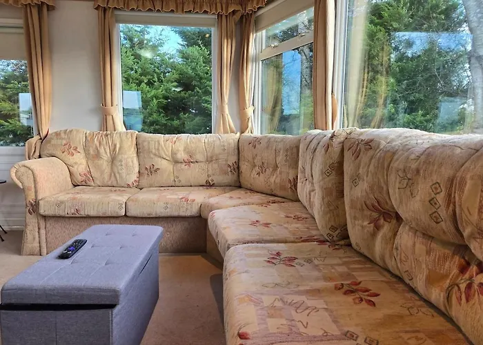 Elf Wood - Swimming Spa, Sky Sports, Tennis, Hadrian's Listing Holiday home Port Carlisle