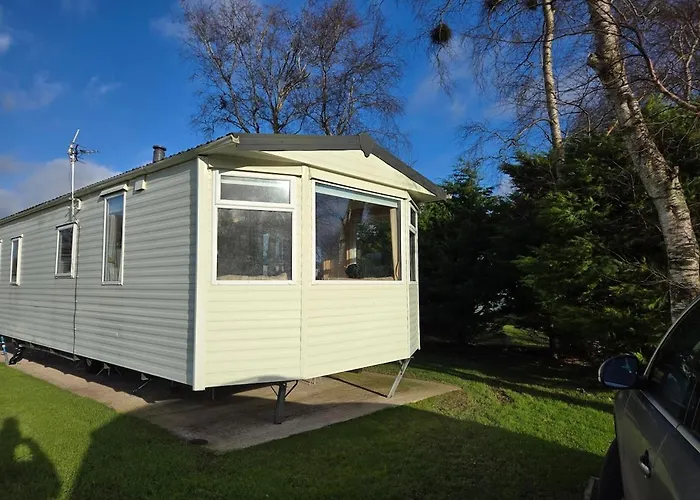 Elf Wood - Swimming Spa, Sky Sports, Tennis, Hadrian's Listing