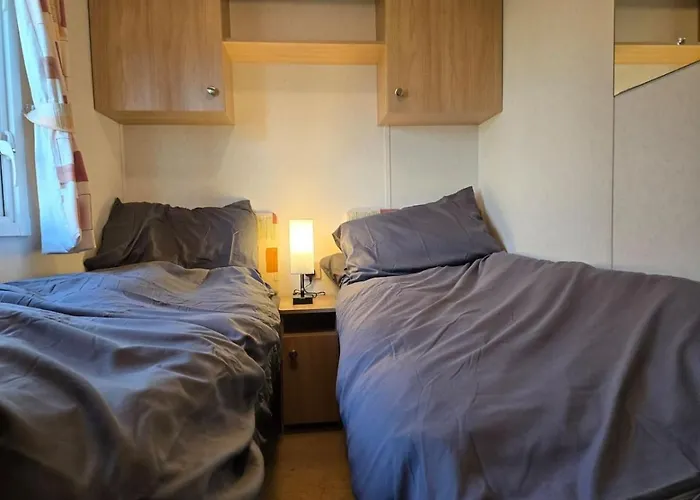 Elf Wood - Swimming Spa, Sky Sports, Tennis, Hadrian's Listing *