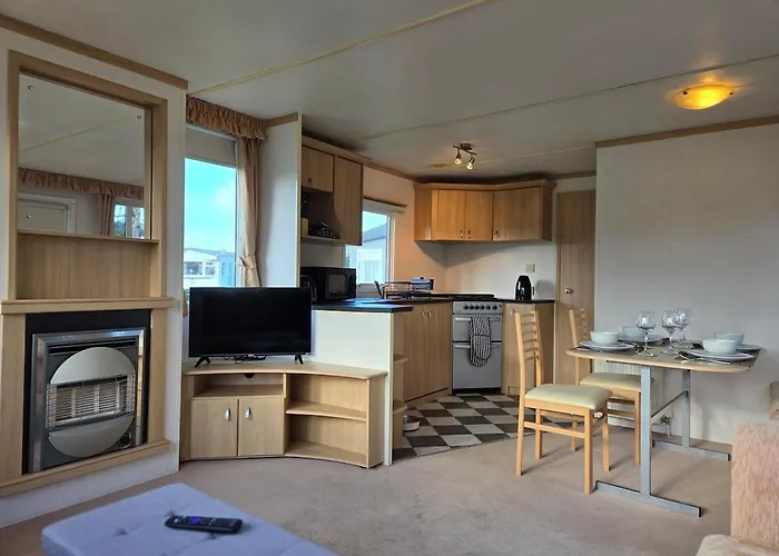 Elf Wood - Swimming Spa, Sky Sports, Tennis, Hadrian's Listing Holiday home Port Carlisle