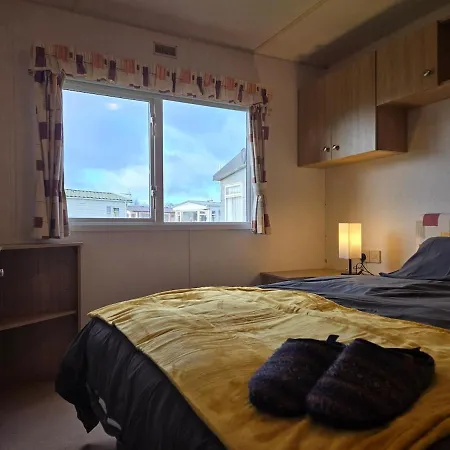 Elf Wood - Swimming Spa, Sky Sports, Tennis, Hadrian's Listing * Port Carlisle